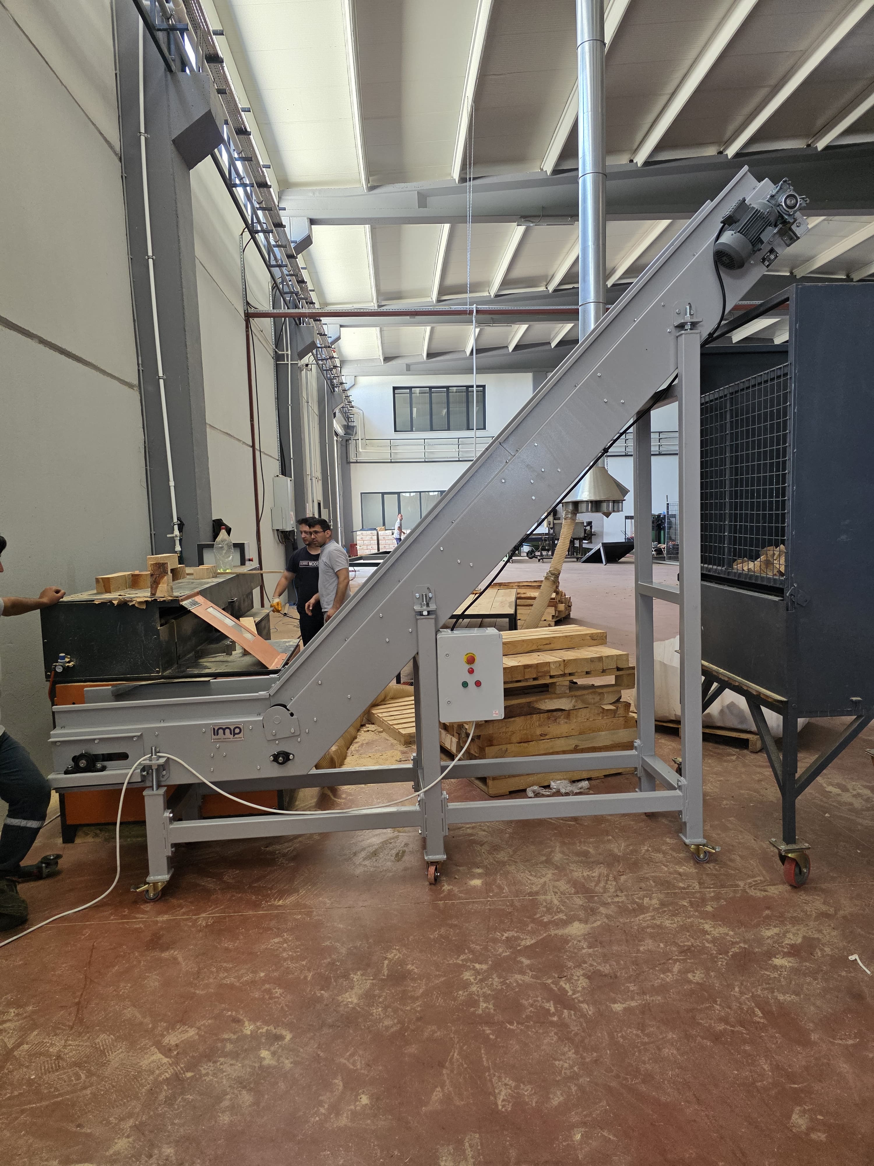 Inclined Chain Conveyor - 4