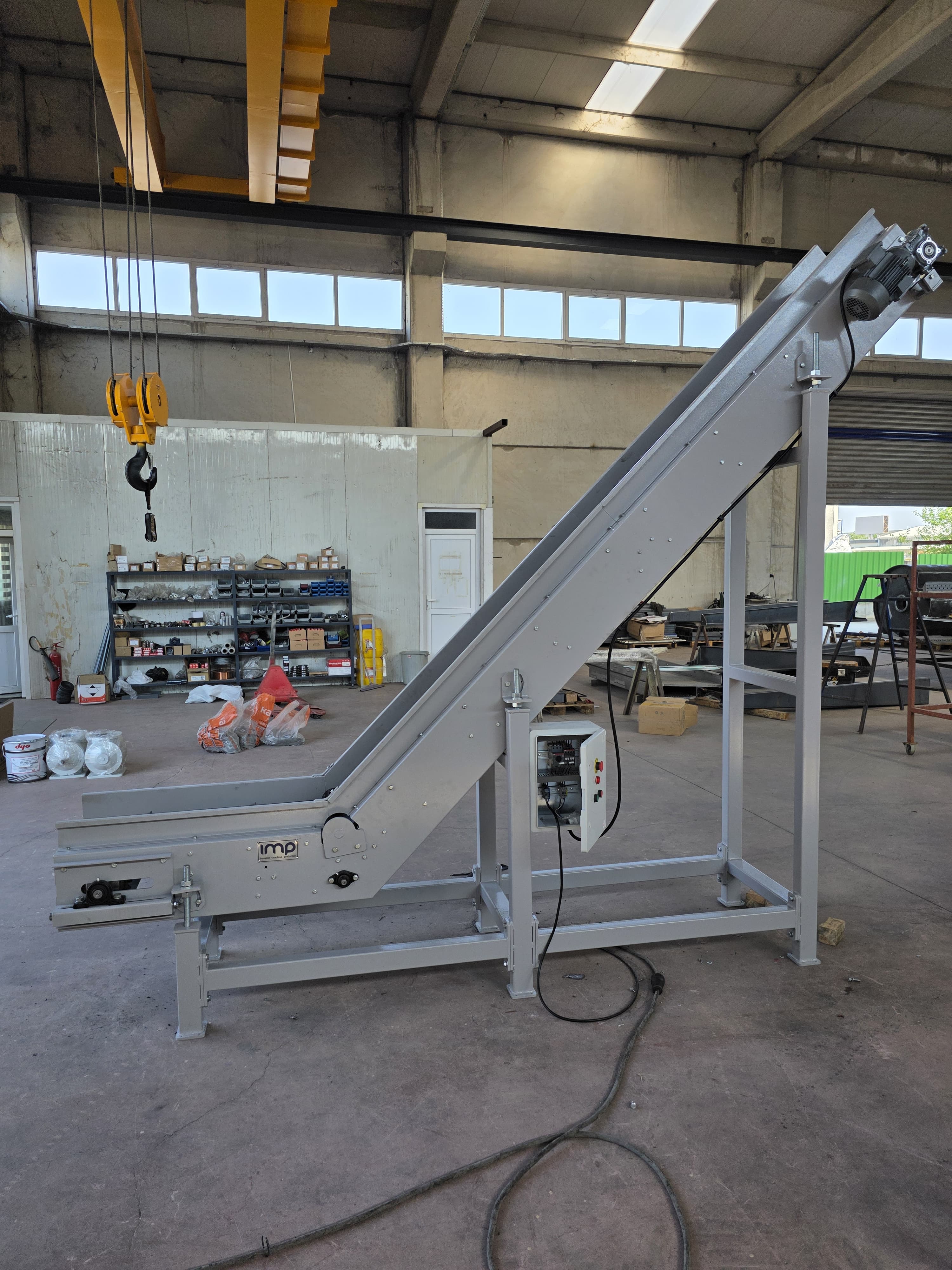 Inclined Chain Conveyor - 6